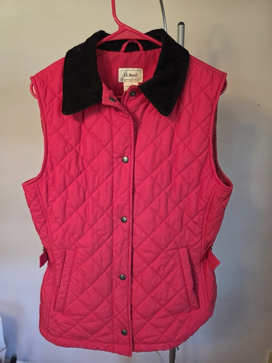 L.L. Bean Jackets & Blazers - L.L. Bean Quilted Sleeveless Vest in Bright Red with Black Collar